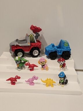 Paw Patrol Dino Rescue Vehicle and Figure Set